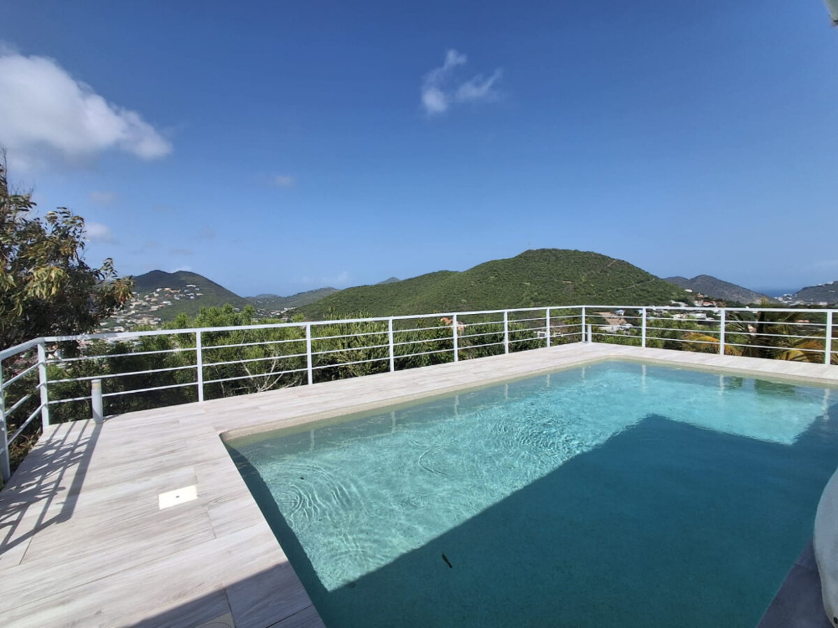 5-Bedroom Villa + 2-Bedroom House Stunning Views