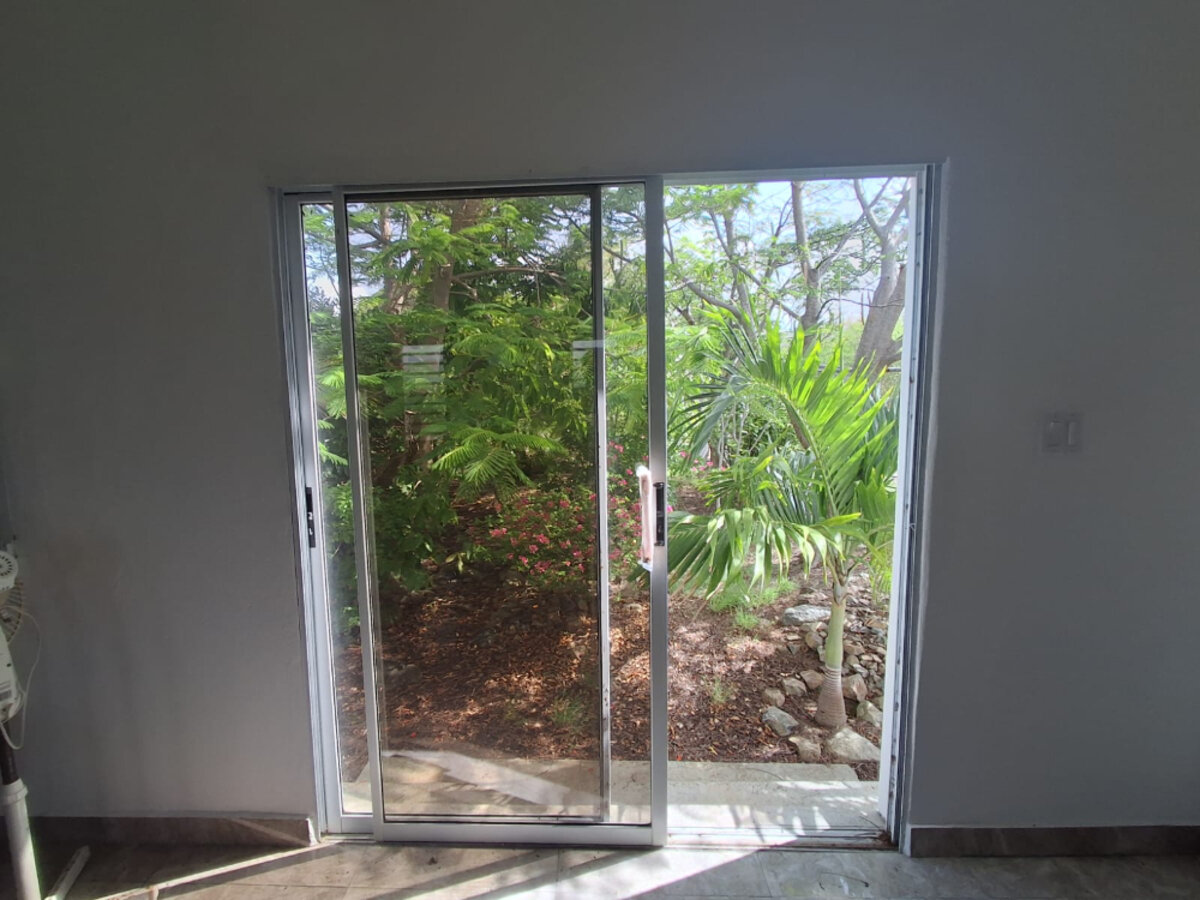 5-Bedroom Villa + 2-Bedroom House Stunning Views