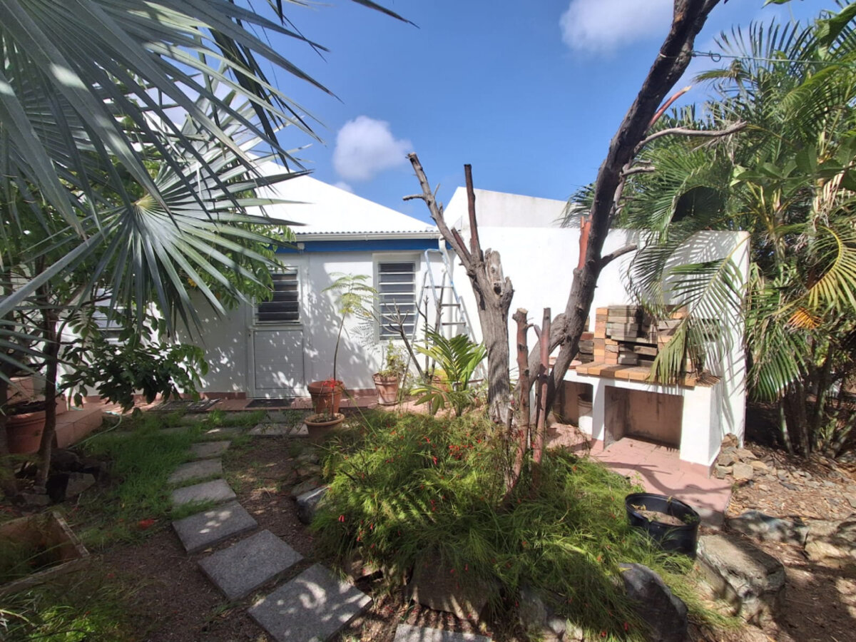 5-Bedroom Villa + 2-Bedroom House Stunning Views