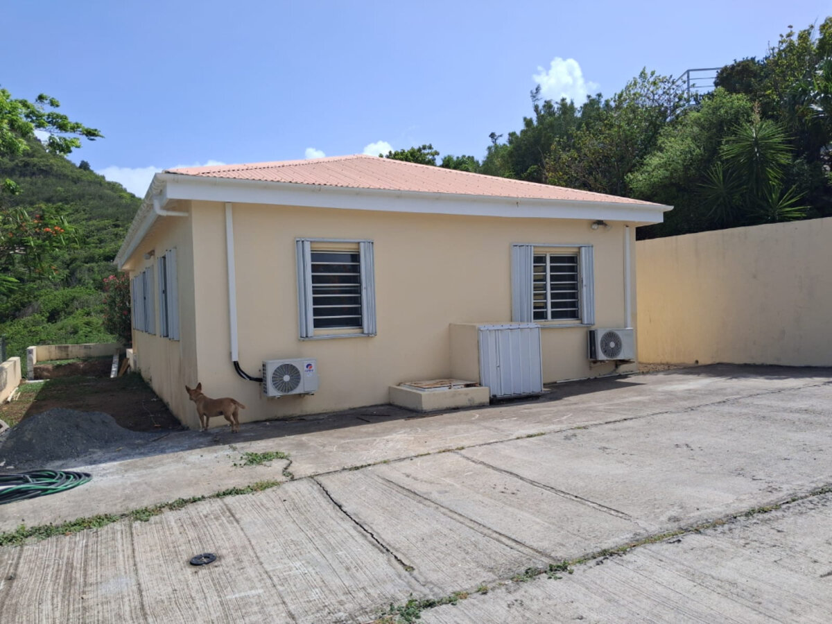 5-Bedroom Villa + 2-Bedroom House Stunning Views