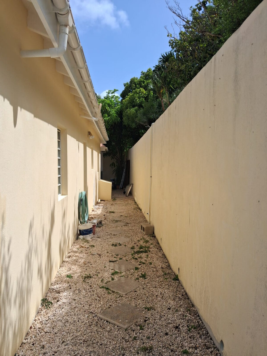 5-Bedroom Villa + 2-Bedroom House Stunning Views