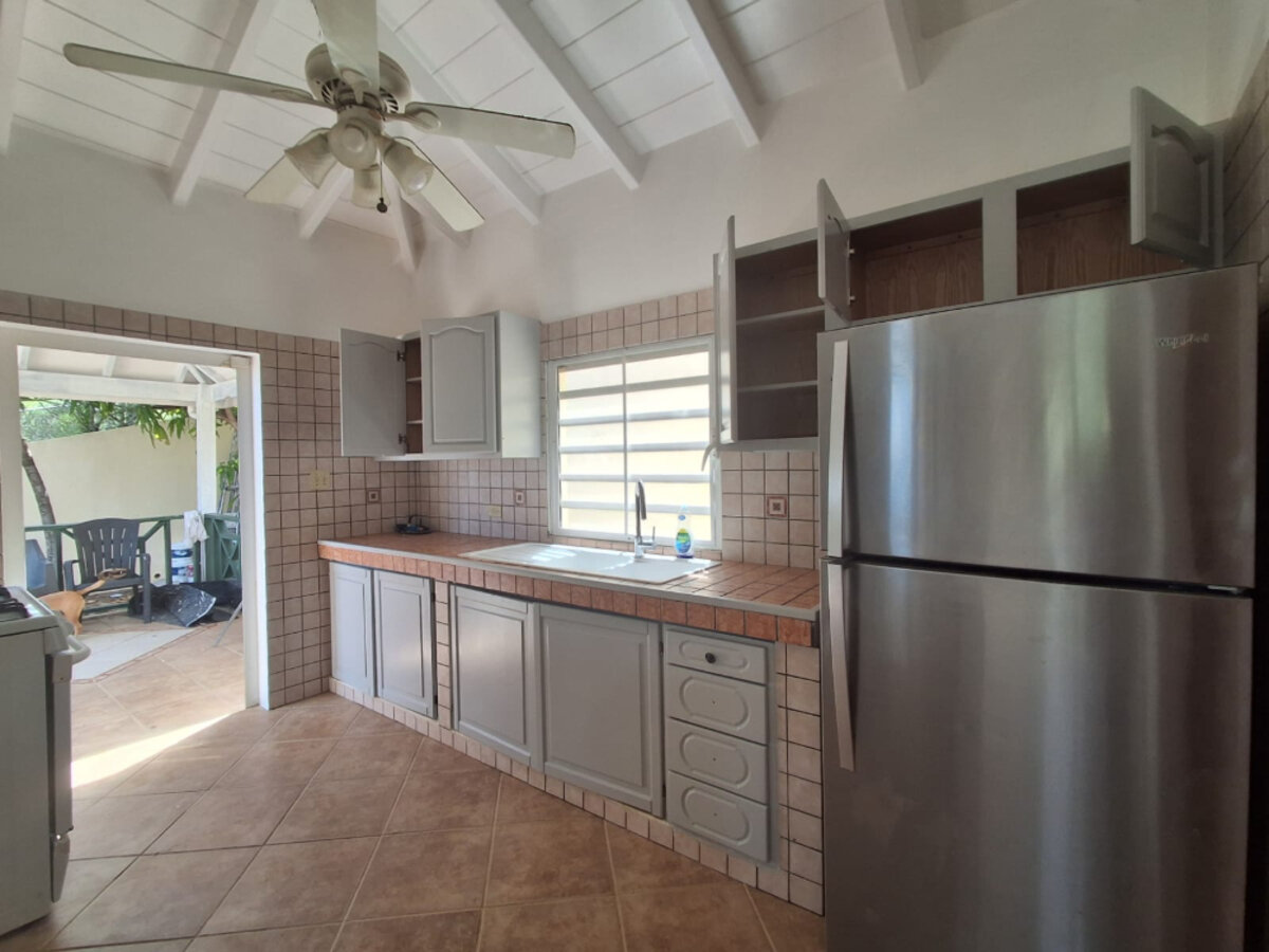 5-Bedroom Villa + 2-Bedroom House Stunning Views