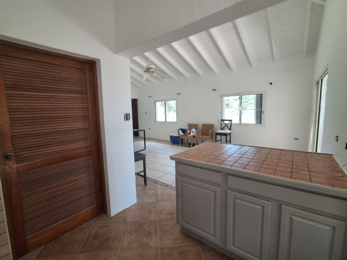 5-Bedroom Villa + 2-Bedroom House Stunning Views