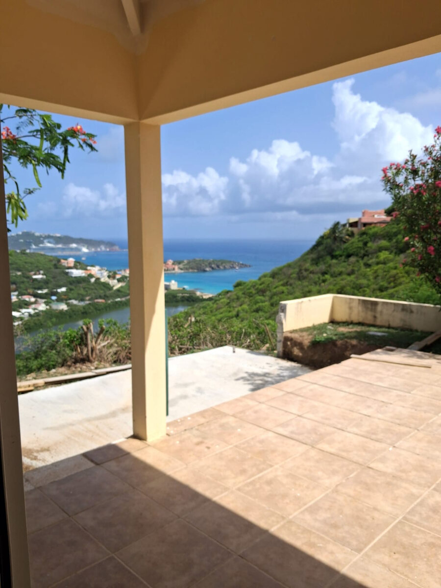 5-Bedroom Villa + 2-Bedroom House Stunning Views